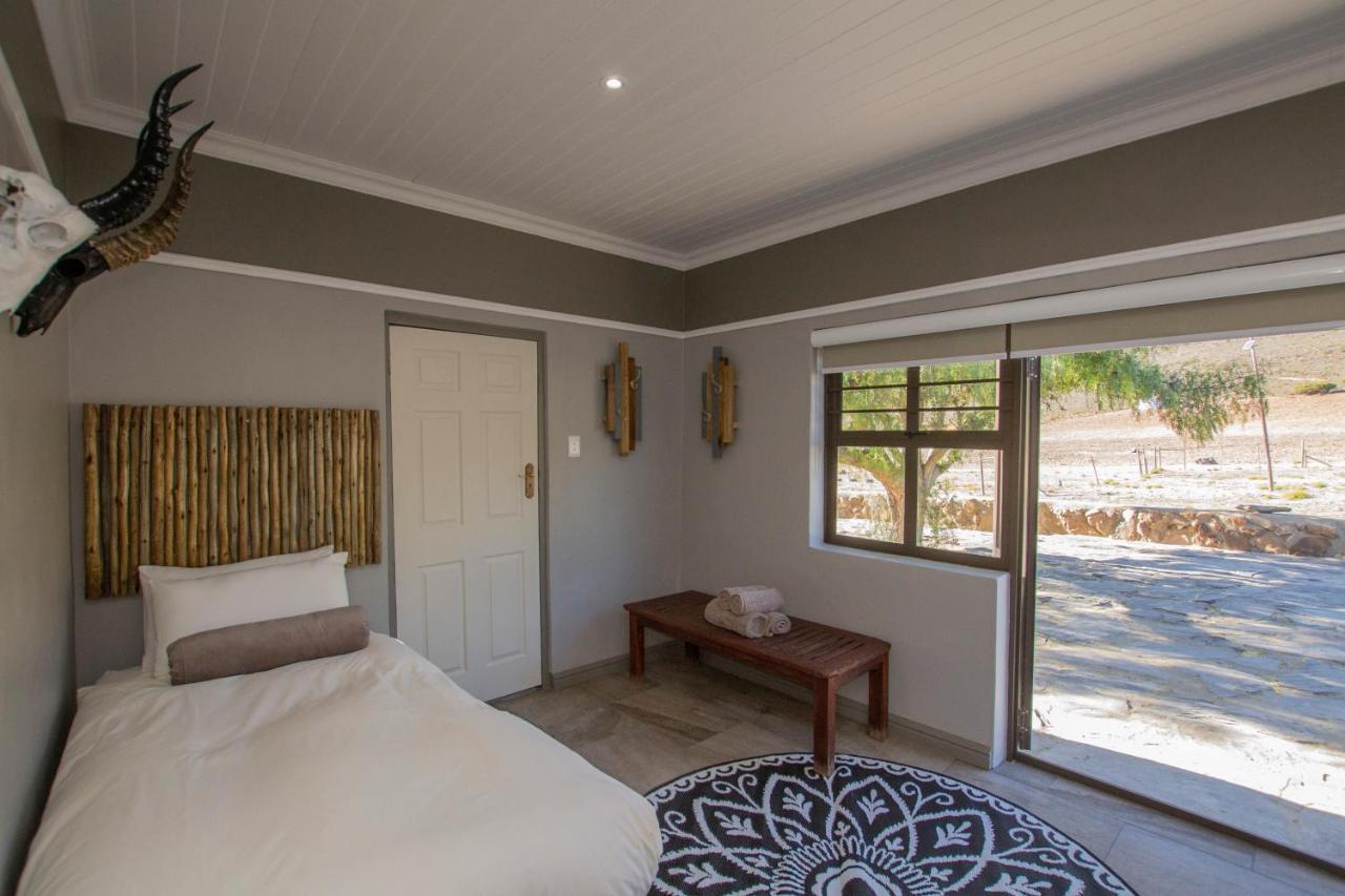 Desert Wind Private Guest And Game Farm Montagu Luaran gambar