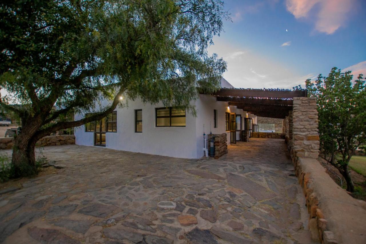 Desert Wind Private Guest And Game Farm Montagu Luaran gambar