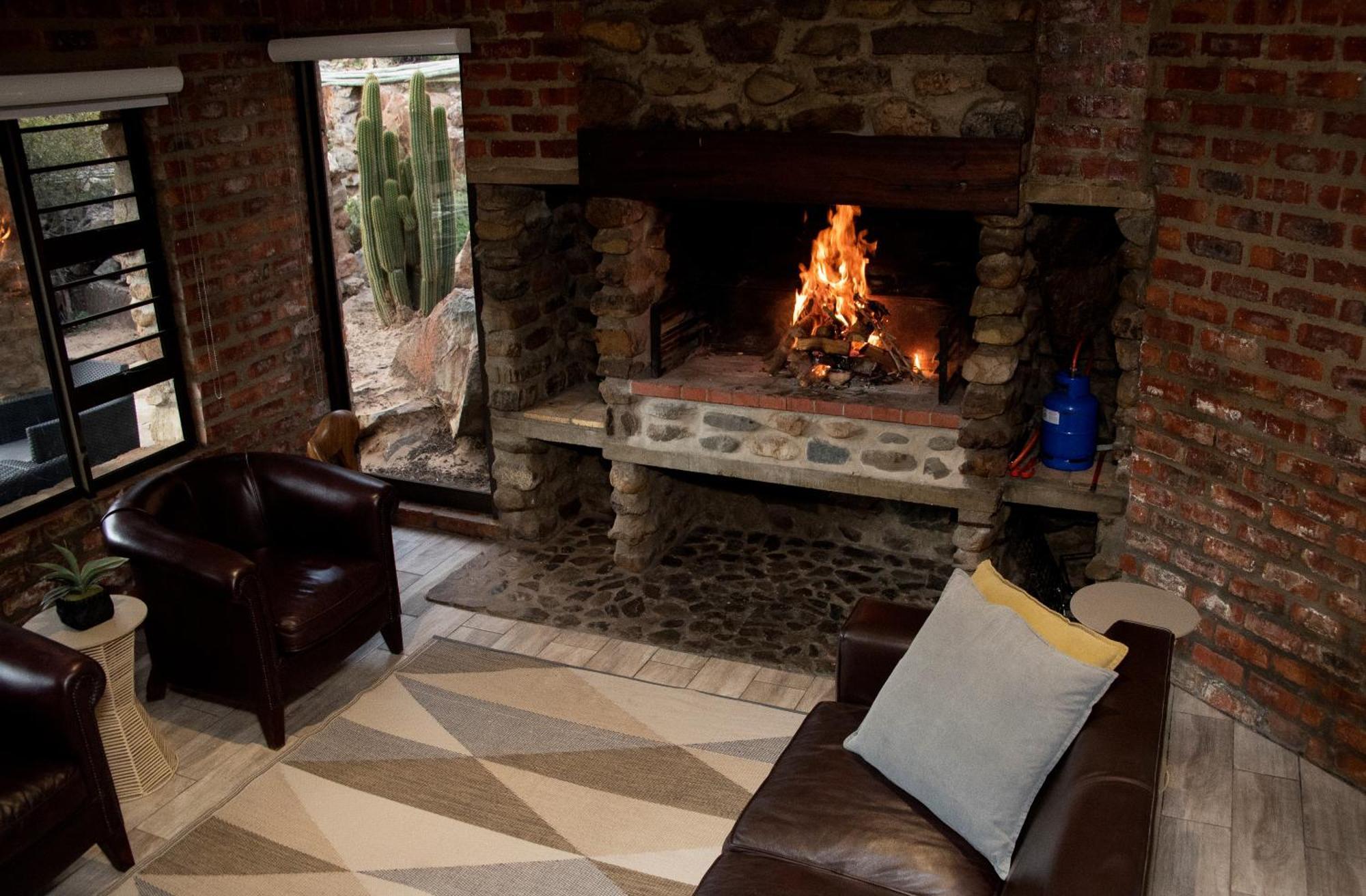 Desert Wind Private Guest And Game Farm Montagu Luaran gambar